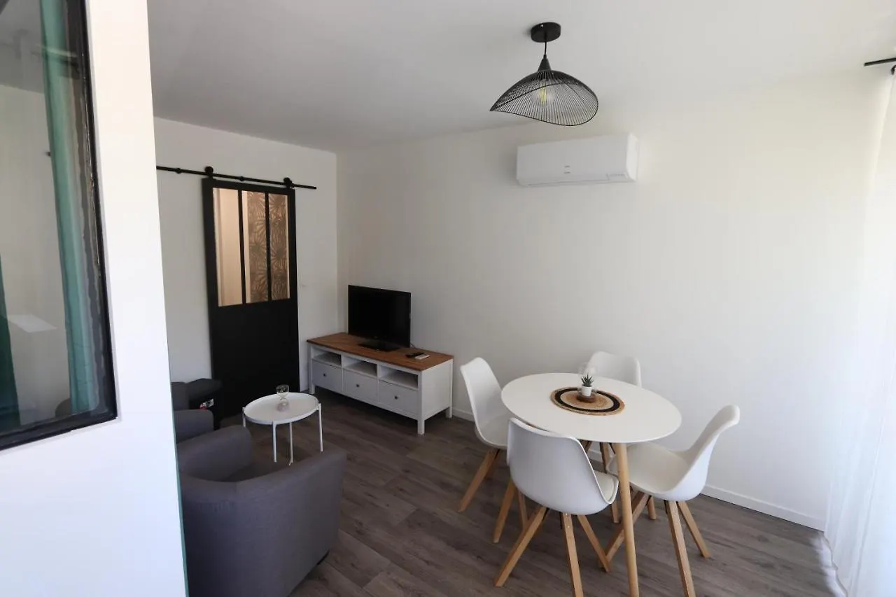 Studio tout confort - Climatisation, parking, wifi Gréoux-les-Bains 0*,  France