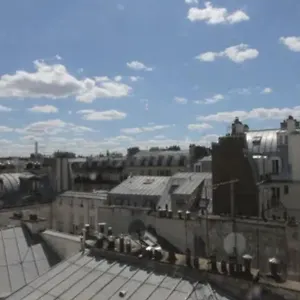 https://sous-les-toits-de.fr-paris.fr